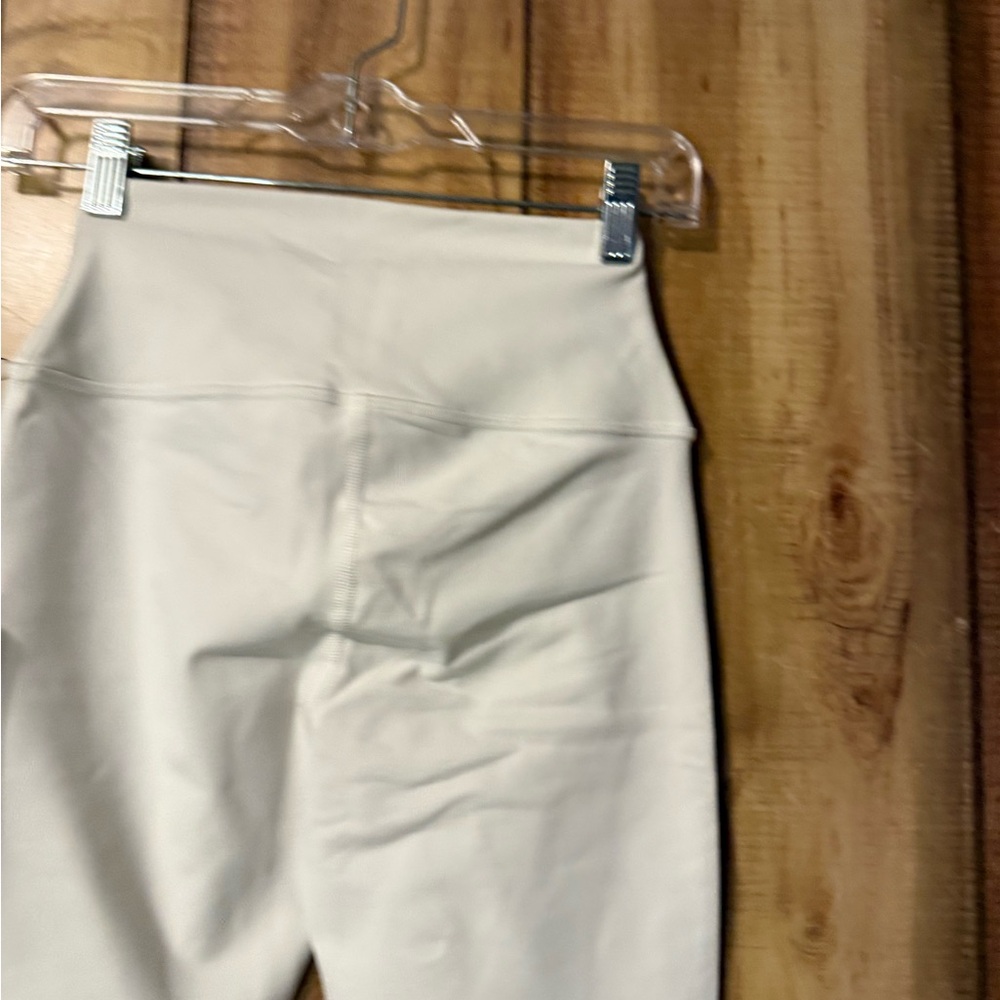Alo Yoga Airbrush High-Waist 7/8 Bootcut Legging $128 Retail NWT - Picture 9 of 12